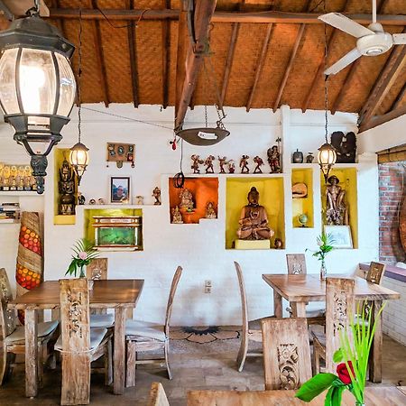 Deutsches-Eck Rikesti Hotel Lovina  Ngoại thất bức ảnh
