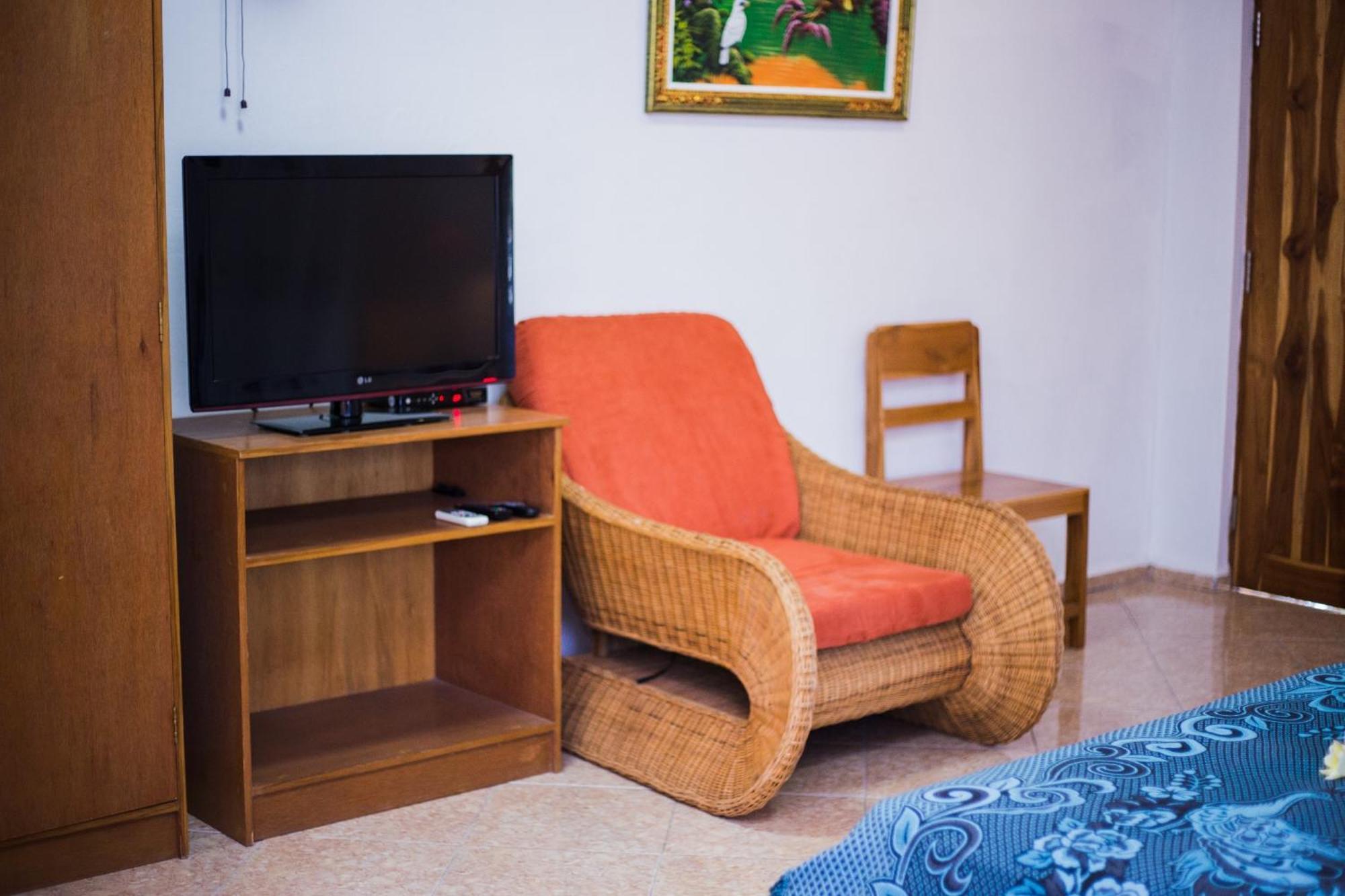 Deutsches-Eck Rikesti Hotel Lovina  Ngoại thất bức ảnh